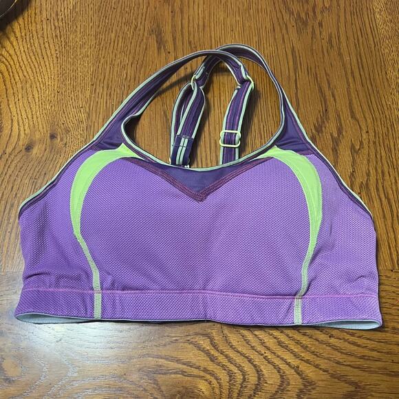Brooks Moving Comfort Wireless Padded Sports Bra Size Small - Picture 1 of 9